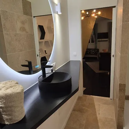 Apartment Nova - - & *